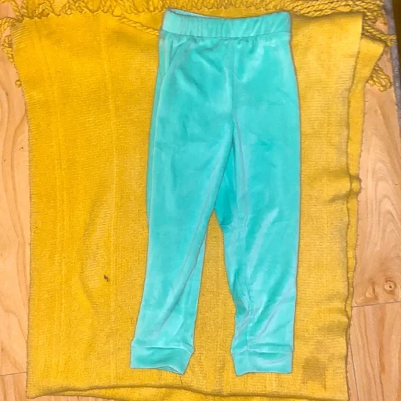 Matching Set - Picture 2 of 2